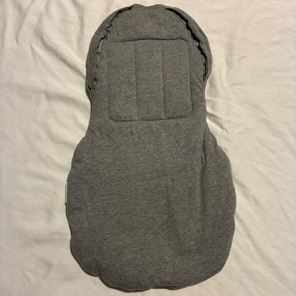 Happiest Baby Swaddle - Picture 12 of 13